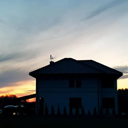 Blizniacza Natura Nad Rzeka, Apartment *
