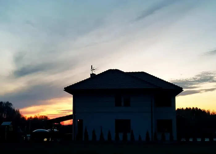 Blizniacza Natura Nad Rzeka, Apartment *