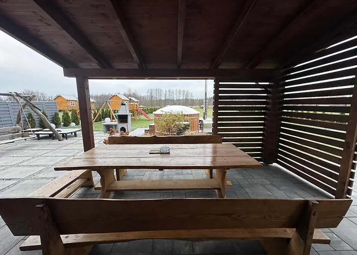 Blizniacza Natura Nad Rzeka, * Makosieje